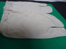 Load image into Gallery viewer, Original WW2 British Army Gunners Winter White Gloves
