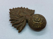 Load image into Gallery viewer, Original WW1 / WW2 British Army City of London Fusiliers Regiment Cap Badge
