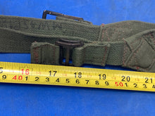 Charger l&#39;image dans la galerie, Original WW2 British Army 44 Pattern Shoulder Strap - 1945 Dated
