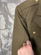 Lade das Bild in den Galerie-Viewer, Original US Army WW2 Class A Uniform Jacket - 39&quot; Regular Chest - 1942 Dated

