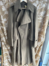 Load image into Gallery viewer, Original WW1 / WW2 British Army Officers Greatcoat - Royal Artillery - 38&quot; Chest
