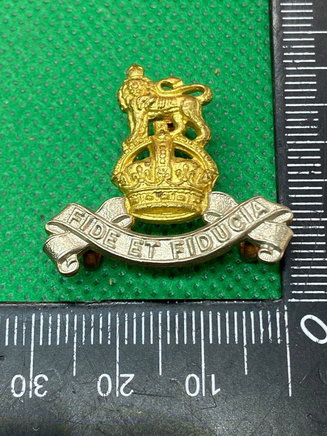 Original WW1 / WW2 British Army Officer's Army Pay Corps Collar Badge