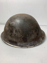 Load image into Gallery viewer, Mk3 Canadian / British Army Original WW2 Turtle Helmet High Rivet
