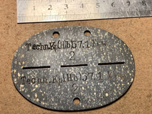 Load image into Gallery viewer, Original WW2 German Army Soldiers Dog Tags - Techn.Kp.(H)b) 37.1 Frw. - B12
