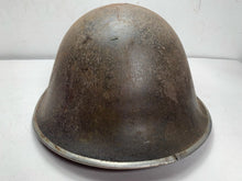 Lade das Bild in den Galerie-Viewer, Originaler Mk3 Turtle-Helm der britischen/kanadischen Armee aus dem 2. Weltkrieg 
