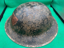 Lade das Bild in den Galerie-Viewer, Britischer Armee-Mk2-Brodie-Helm – Original aus dem 2. Weltkrieg – südafrikanische Herstellung 
