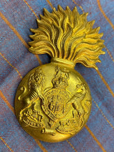 Load image into Gallery viewer, Original WW1 / WW2 British Army Royal Scots Fusiliers Cap Badge
