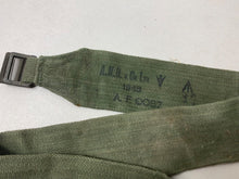 Charger l&#39;image dans la galerie, Original WW2 British Army 44 Pattern Equipment Strap - 1945 Dated
