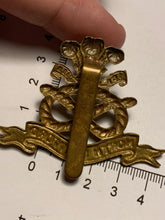 Load image into Gallery viewer, WW2 British Army Cap Badge - North Stafford

