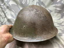 Charger l&#39;image dans la galerie, Original WW2 British / Canadian Army Mk3 High Rivet Turtle Helmet &amp; Liner
