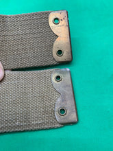 Charger l&#39;image dans la galerie, Original WW2 British Army 37 Pattern L Straps -  M.E.Co - 1941 Dated
