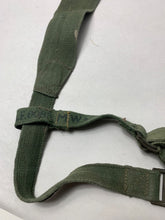 Charger l&#39;image dans la galerie, Original WW2 British Army 44 Pattern Shoulder Cross Straps Set - 1945 Dated
