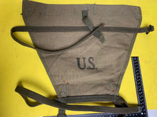 Lade das Bild in den Galerie-Viewer, Original WW2 US Army M1928 Haversack Pack Tail - 1944 Dated
