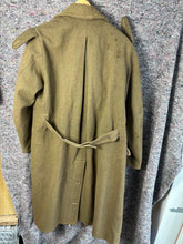 Load image into Gallery viewer, Original WW2 British Army Royal Tank Regiment Officers Greatcoat - 43&quot; Chest
