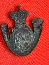 Load image into Gallery viewer, Victorian The King&#39;s Own Yorkshire Light Infantry Cap / Pouch Badge
