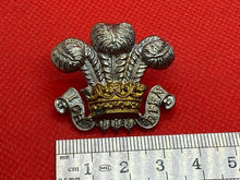 Lade das Bild in den Galerie-Viewer, Original British Army Royal Wiltshire Yeomanry Collar Badge with Rear Lugs
