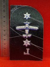 Lade das Bild in den Galerie-Viewer, Unissued WOMEN&#39;S ROYAL NAVY WRNs Trade Badge - L Electrician 2 Star - B5
