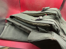 Load image into Gallery viewer, 1964 Dated 44 Pattern British Army Backpack for the Larkspur A14 Radio. Vietnam.
