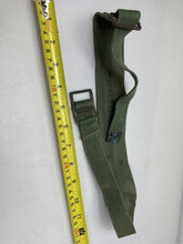 Charger l&#39;image dans la galerie, Original WW2 British Army 44 Pattern Shoulder Strap - 1945 Dated
