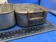 Load image into Gallery viewer, Original British Army WW2 Soldiers Mess Tin Set - Complete with Bag
