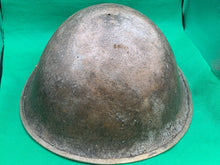 Charger l&#39;image dans la galerie, Original WW2 British Army / Canadian Army Mk3 Turtle Combat Helmet
