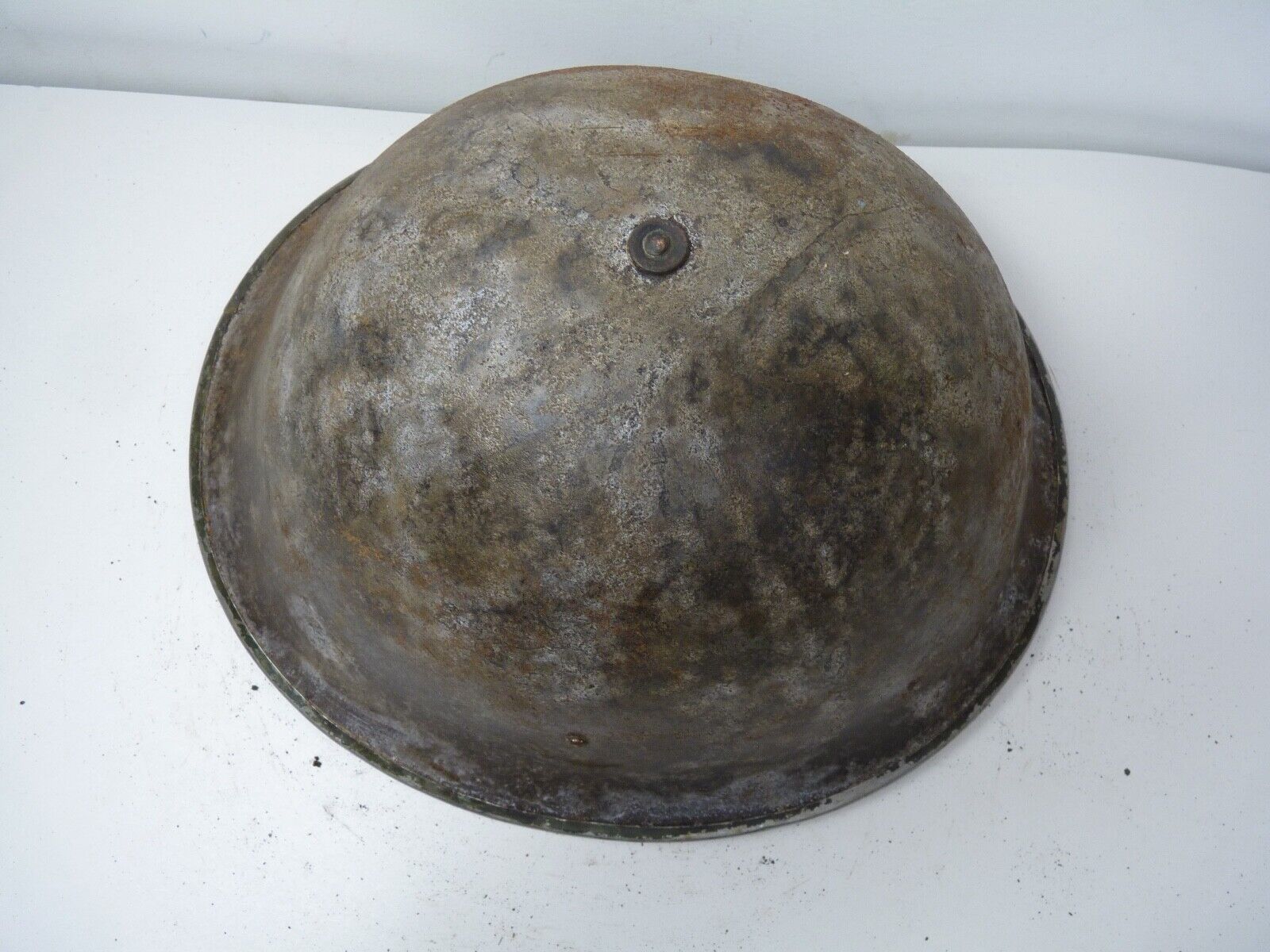Mk3 Canadian / British Army Original WW2 Turtle Helmet High Rivet - The Militaria Shop
