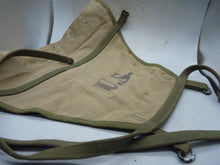Charger l&#39;image dans la galerie, Original WW2 US Army M1928 Haversack Pack Tail - 1944 Dated
