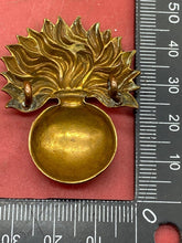Load image into Gallery viewer, WW1 / WW2 British Army - Grenadier Guards Original Brass Cap Badge.
