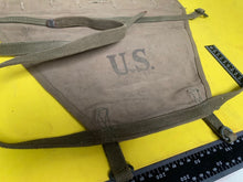 Lade das Bild in den Galerie-Viewer, Original WW2 US Army M1928 Haversack Pack Tail - 1944 Dated
