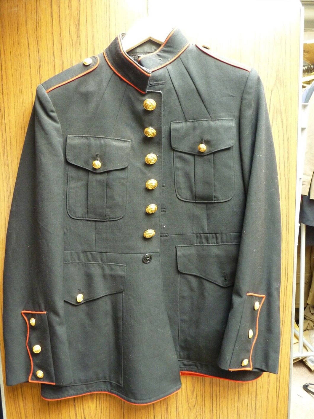 Original US Marines Dress Tunic - 40 Inch Chest