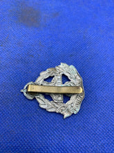 Load image into Gallery viewer, British Army Cap Badge - East Lancashire Regiment Kings Crown
