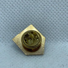 Charger l&#39;image dans la galerie, Dragoon Guards - NEW British Army Military Cap/Tie/Lapel Pin Badge #149
