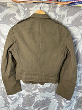 Load image into Gallery viewer, Original US Army WW2 Ike Jacket Battledress - BRITISH MADE - 38&quot; Large Chest
