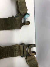 Charger l&#39;image dans la galerie, Original WW2 British Army 37 Pattern L Straps Pair - Wartime Dated
