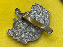 Load image into Gallery viewer, WW1 / WW2 British Army GLOUCESTERSHIRE REGIMENT - White Metal Cap Badge.
