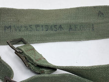 Charger l&#39;image dans la galerie, Original WW2 British Army 44 Pattern Shoulder Strap - 1945 Dated
