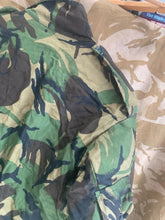 Load image into Gallery viewer, Genuine British Army Issue DPM Combat Smock - Size 160/104
