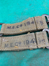 Charger l&#39;image dans la galerie, Original WW2 British Army 37 Pattern Brace Adaptors Pair - 1941 Dated
