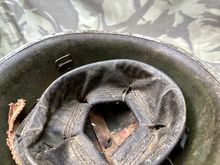 Charger l&#39;image dans la galerie, Original WW2 British / Canadian Army Mk3 High Rivet Turtle Helmet &amp; Liner
