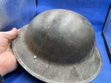 Charger l&#39;image dans la galerie, Original WW2 British Army (South African) Mk2 Combat Helmet &amp; Liner Set
