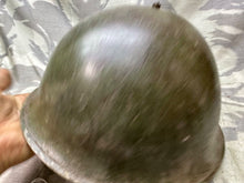 Charger l&#39;image dans la galerie, Original WW2 Canadian / British Army Mk3 High Rivet Turtle Helmet &amp; Liner
