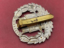 Load image into Gallery viewer, WW1 / WW2 British Army Northamptonshire Regiment Cap Badge.
