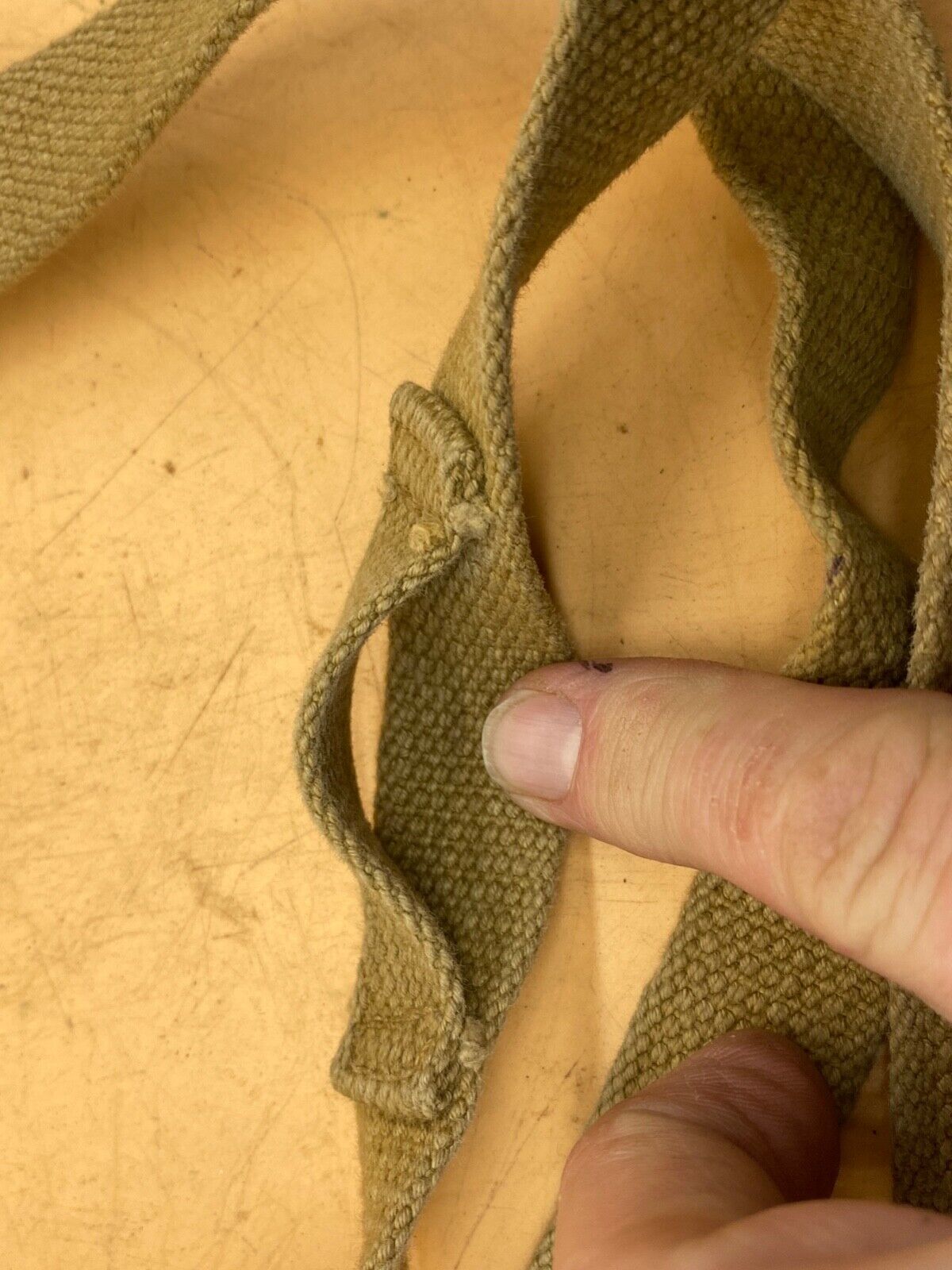 Original WW2 British Army 1937 Pattern NORMAL Size Shoulder Strap. - The Militaria Shop