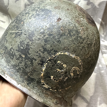 Charger l&#39;image dans la galerie, Original WW2 US Army M1 Helmet - Front Seam - Unit Marked
