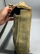 Charger l&#39;image dans la galerie, Original British Army 37 Pattern Webbing Bren Pouch WW2 Pattern
