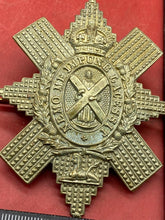 Load image into Gallery viewer, WW1 / WW2 British Army Black Watch  - White Metal Cap Badge.
