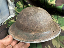 Charger l&#39;image dans la galerie, British Army Mk2 Brodie Helmet - Original WW2 - South African Manufactured
