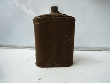 Charger l&#39;image dans la galerie, Original WW2 British Army Soldiers Water Bottle
