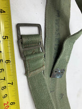 Charger l&#39;image dans la galerie, Original WW2 British Army 44 Pattern Shoulder Strap - 1945 Dated
