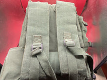 Load image into Gallery viewer, 1964 Dated 44 Pattern British Army Backpack for the Larkspur A14 Radio. Vietnam.
